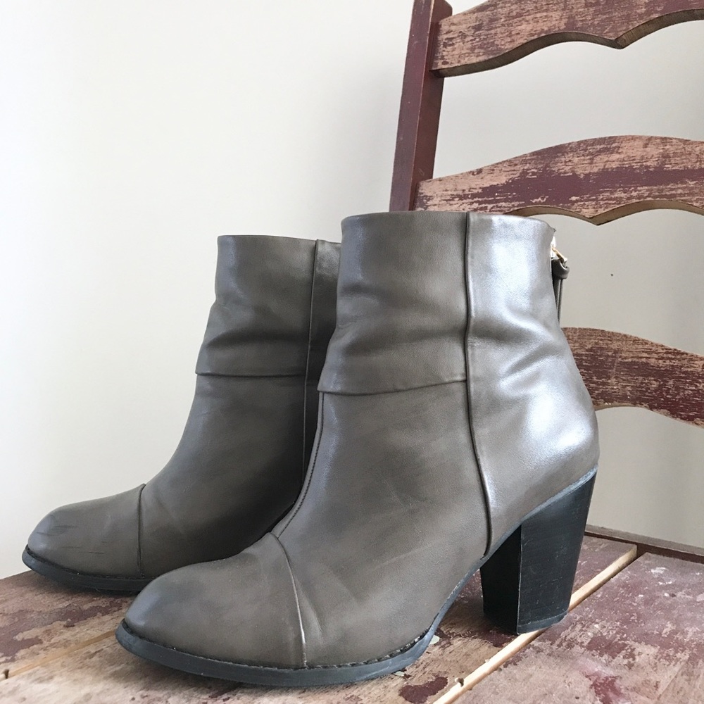 Dooballo | block heel booties